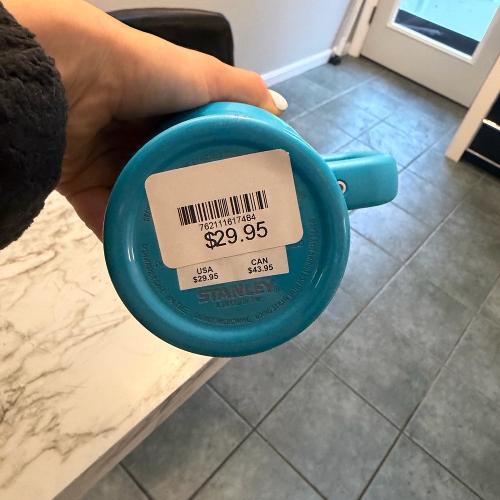 Stanley Blue Travel Mug with Handle - Picture 4 of 4